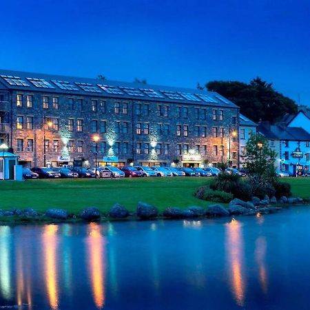 Clew Bay Balcony Views - Westport Quay Apt Apartment Exterior foto